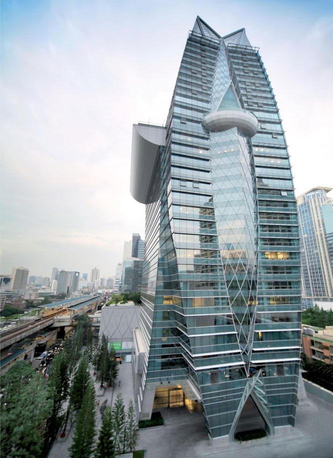 exterior-okura-prestige-bangkok_1375685346